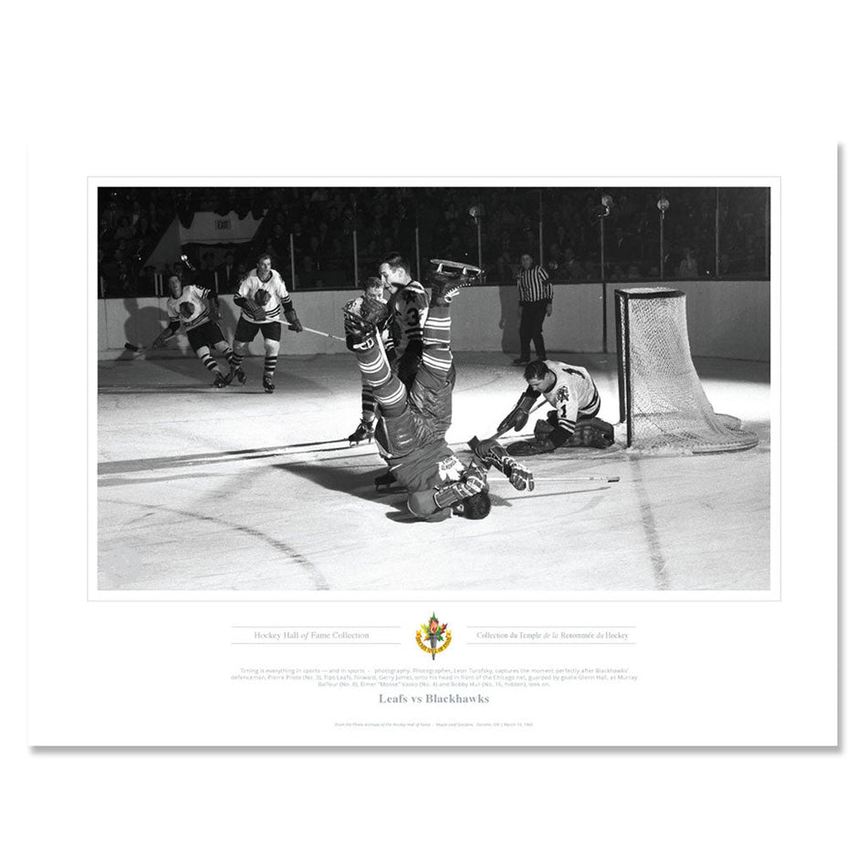 Legends of Hockey Toronto Maple Leafs Memorabilia - Hockey Flip Black & White Classic - 12" x 16" Print