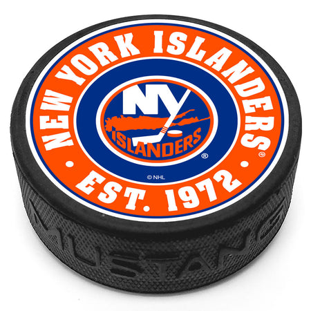 New York Islanders Established Textured Puck - Hockey Hall of Fame